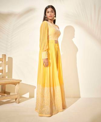 Yellow dress 1