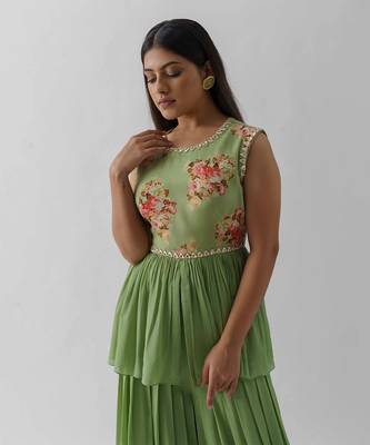 Green flared pant set 3