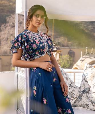 Blue georgette crape pant set 3