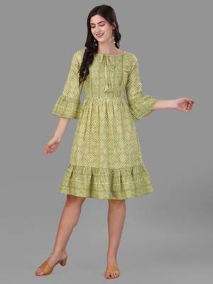 Green Colour Designer Foil Prited Ethnic Kurti 1