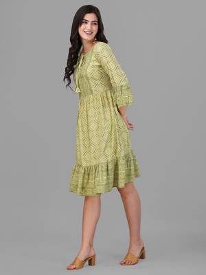 Green Colour Designer Foil Prited Ethnic Kurti 4