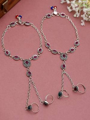 Traditional anklet with attached double toe rings 1