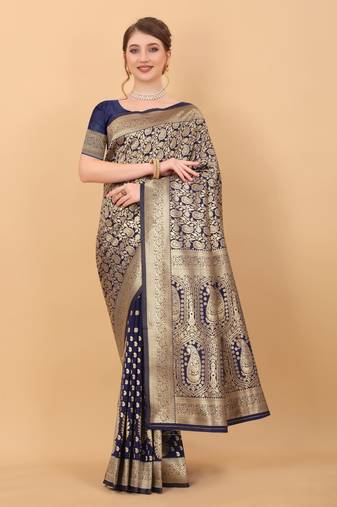 Charming soft kanjivaram silk blend with rich golden zari pallu and border