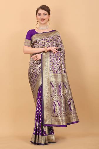 Charming soft kanjivaram silk blend with rich golden zari pallu and border