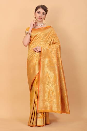 Charming soft kanjivaram silk blend with rich golden zari pallu and border