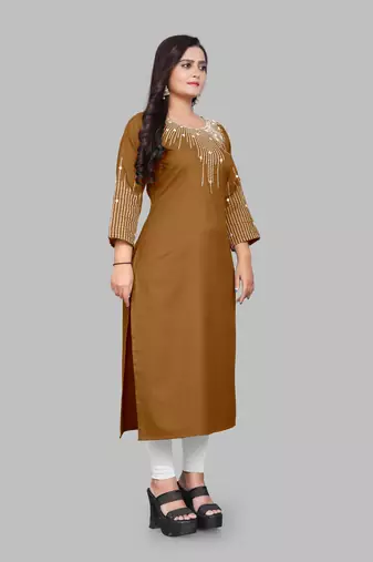 Fashion Kreza Cotton Slub Fabric with 3/4 Sleeves and Exquisite Embroidered Detailing on Neck and Sleeves