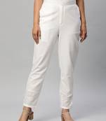 Cotton pencil pant with schiffli deatiling in hem.(white)
