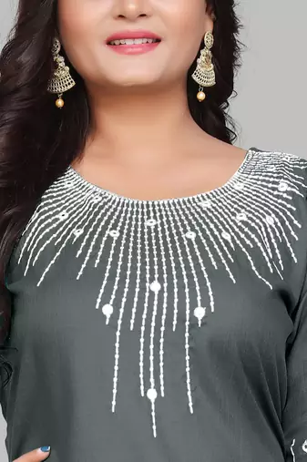 FASHION KREZA COTTON SLUB FABRIC WITH 3::4 SLEEVES AND EXQUISITE EMBROIDERED DETAILING ON NECK AND SLEEVES