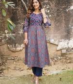 women blue and rust printed straight kurta pant set