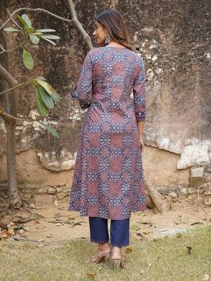 women blue and rust printed straight kurta pant set 3