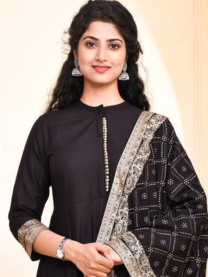 women black printed anarkali kurta palazzo and dupatta set 4
