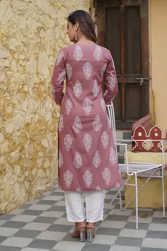 women mauve paisley straight kurta palazzo and dupatta set
