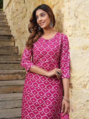 women pink geometric print straight kurta trouser and dupatta set 4