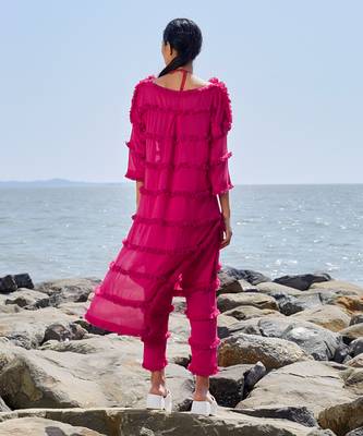 Pink tassle se pant 2