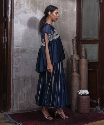 Navy blue and grey cape set 3
