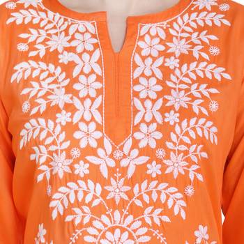 Lucknowi rayon chikankari kurta set 4
