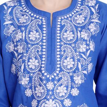 Lucknowi straight embroidered cotton kurta set 4