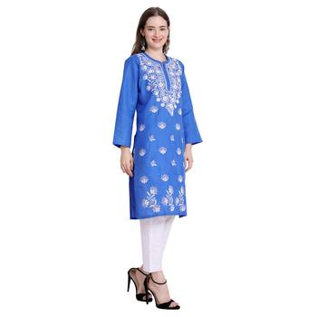 Lucknowi straight embroidered cotton kurta set 5