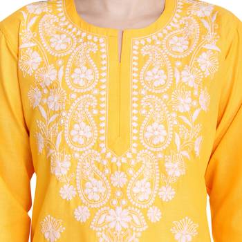 Lucknowi straight embroidered cotton kurta set 4
