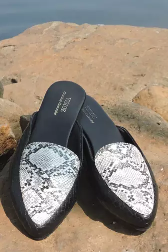 Black feet charmer footwear