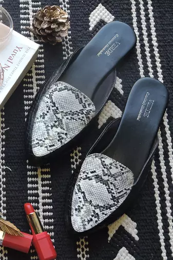 Black feet charmer footwear