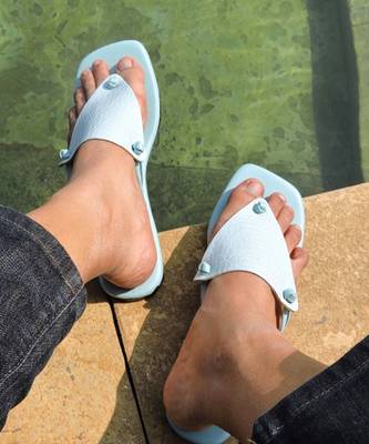 Sky blue texture akasa footwear 2