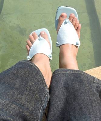 Sky blue texture akasa footwear 5