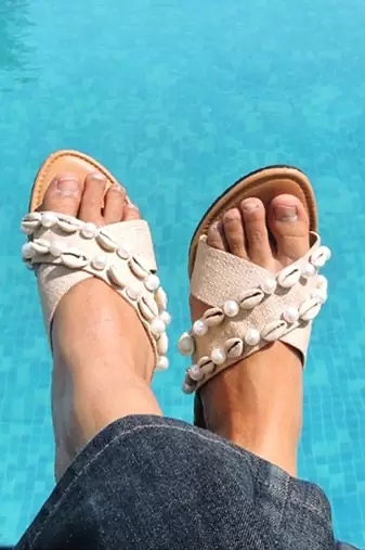 Beige sakhi footwear