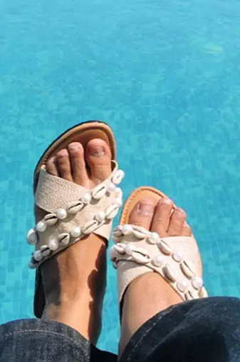 Beige sakhi footwear