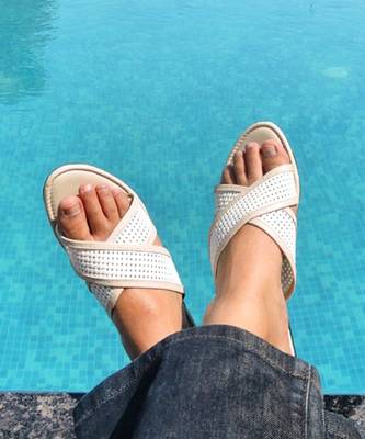 Beige fanny footwear 2