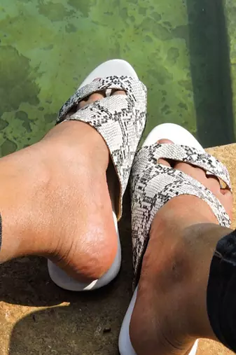 White shesha footwear