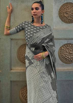 KORAMS DESIGN LUCKNOWI WOVEN GREY FLORAL DESIGN PARTY WEAR CHIKANKARI SAREE WITH BLOUSE 2