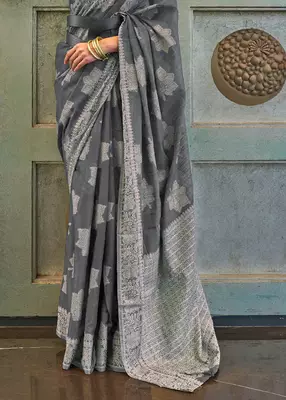 KORAMS DESIGN LUCKNOWI WOVEN GREY FLORAL DESIGN PARTY WEAR CHIKANKARI SAREE WITH BLOUSE 4