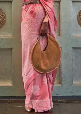 KORAMS DESIGN LUCKNOWI WOVEN PINK FLORAL DESIGN PARTY WEAR CHIKANKARI SAREE WITH BLOUSE 4