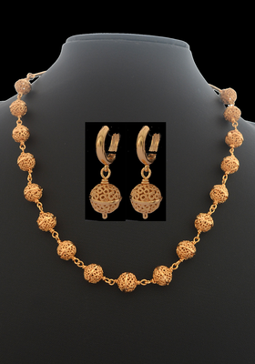Gold necklace-sets 3