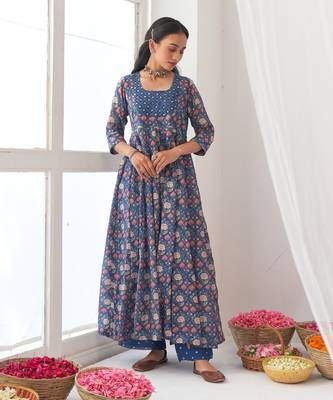 Blue peony embroidered anarkali set 3