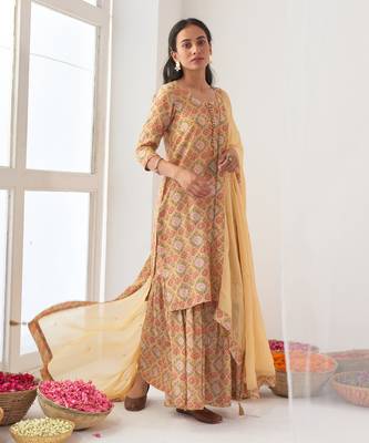 Yellow peony sharara set 2