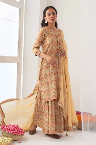 Yellow peony sharara set