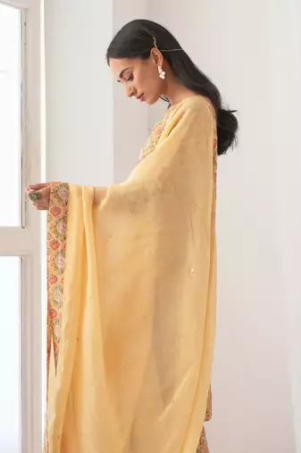 Yellow peony sharara set