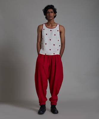 Red taash balloon pant 1