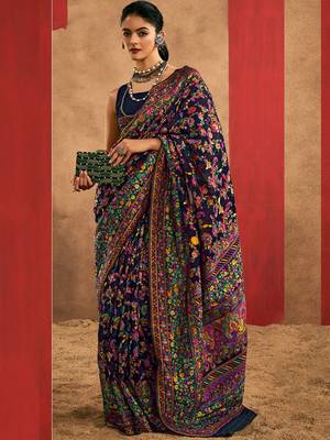 Black Zari Weaving & Thread Work Kashmiri Work Cotton Blend Saree Set 2