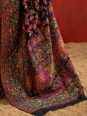 Black Zari Weaving & Thread Work Kashmiri Work Cotton Blend Saree Set 4