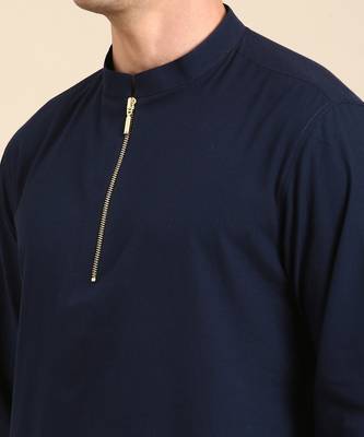 this classic short kurta can be paired up with black/beige straight cut pant. 3