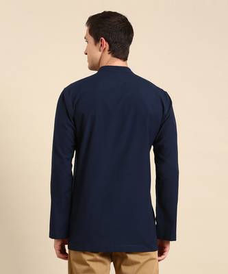 this classic short kurta can be paired up with black/beige straight cut pant. 5