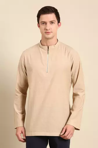 this short kurta can be paired up with white/black pant.