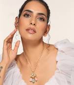 Multicolour gold tone kundan pendant with chain