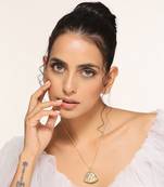 Gold polki pendant with chain