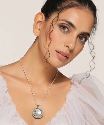 Grey rhodium finish polki pendant with chain 2