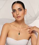 Green gold tone kundan pendant with chain