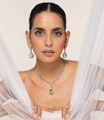 Emerald silver tone zirconia pendant necklace set